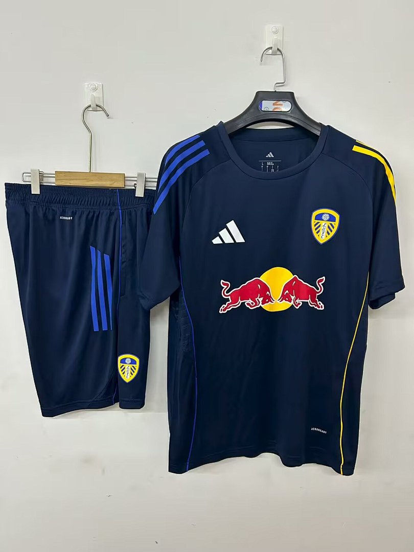 25/26 Leeds United training jersey royal blue S-3XL 3