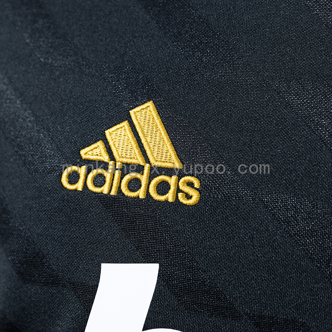 Retro Real Madrid 11/12 Away S-XXL 3