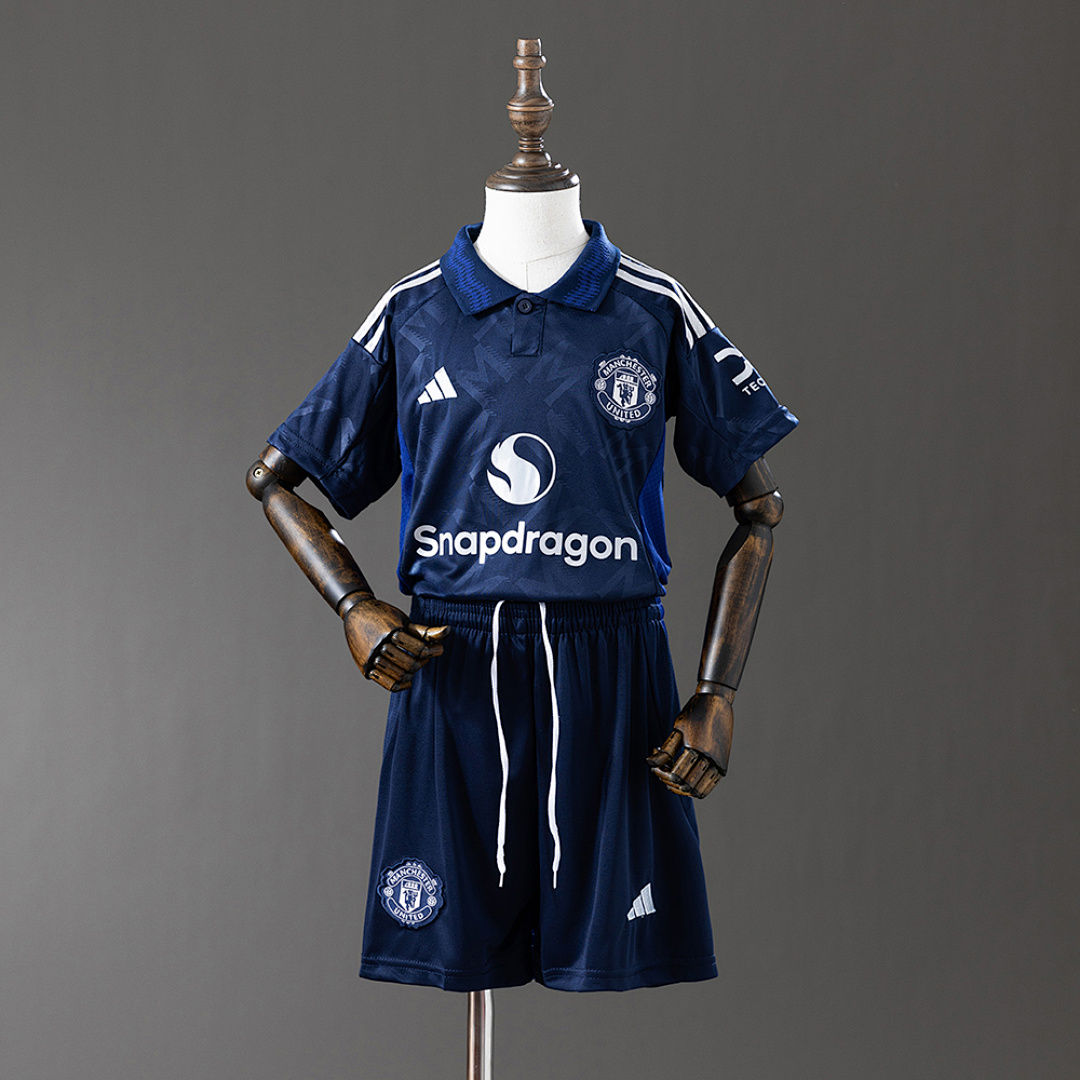 M-U 24/25 Away kids kit Jersey SZIE 16-28 12