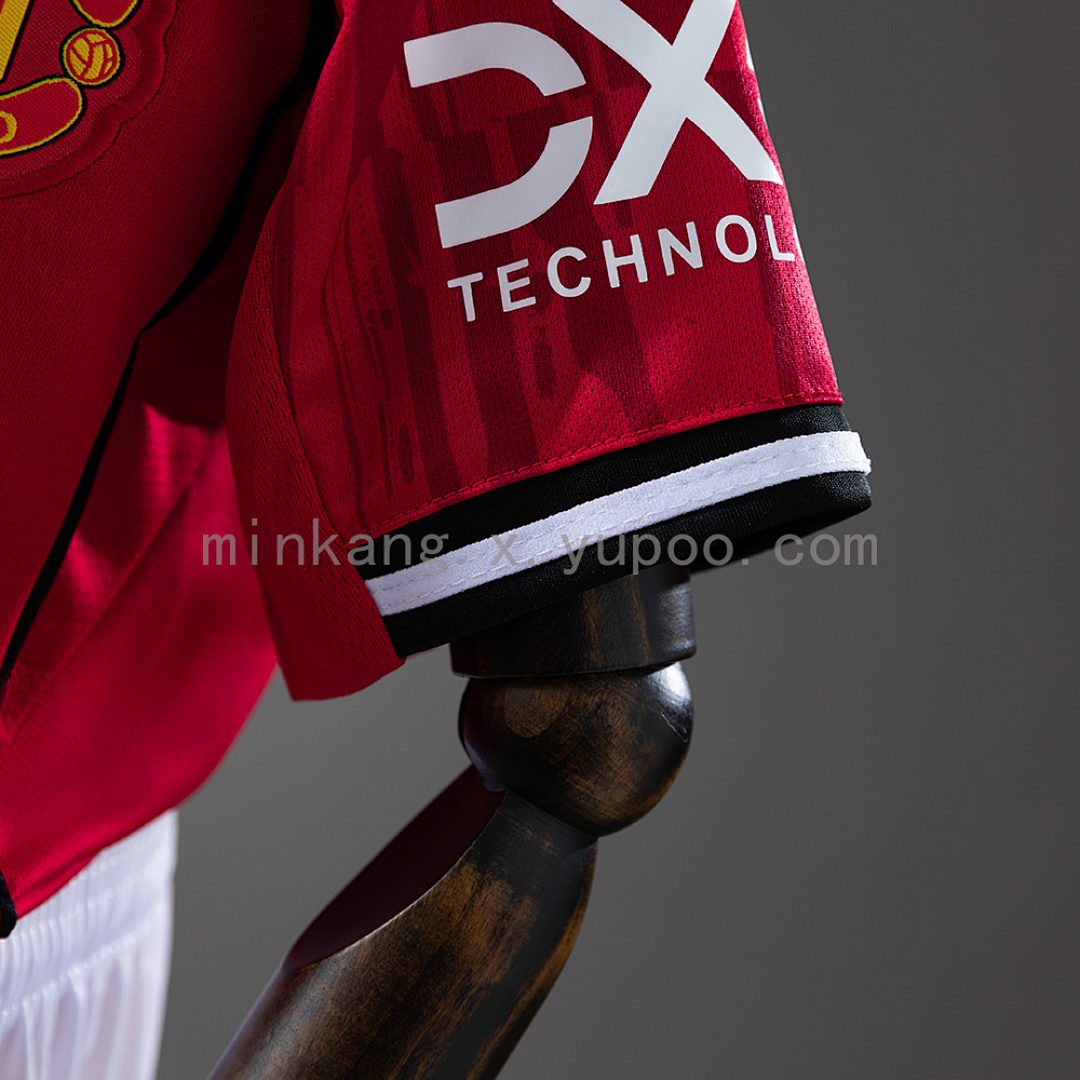 M-U 25/26 Home kids kit Jersey SIZE16-28 10