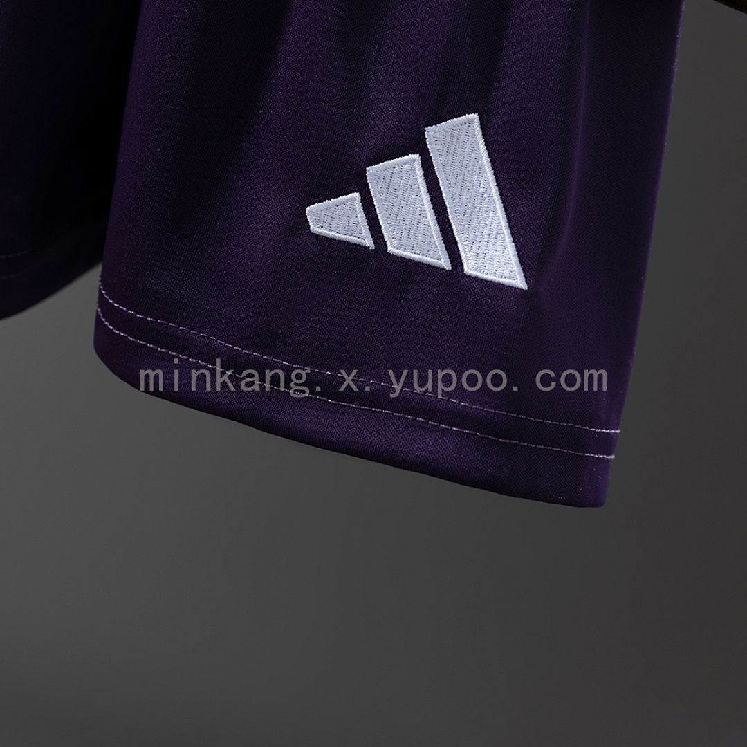 25/26 Kids M-U Away Size: 16-28 2
