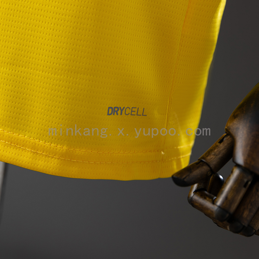 25/26 kids Dortmund home size: 16-28 5