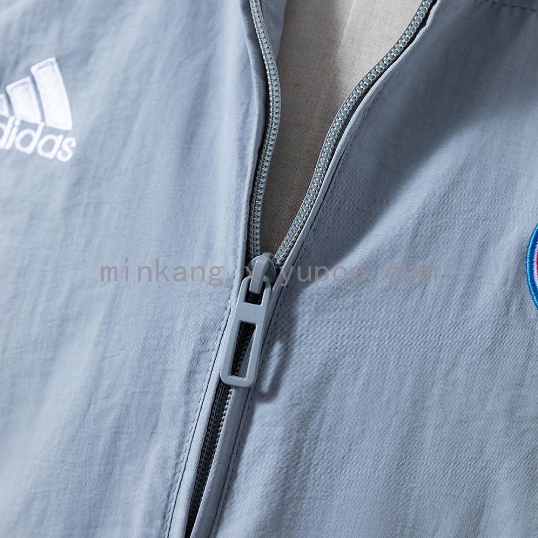 25/26 Bayern Munich Windbreaker S-XXL 5