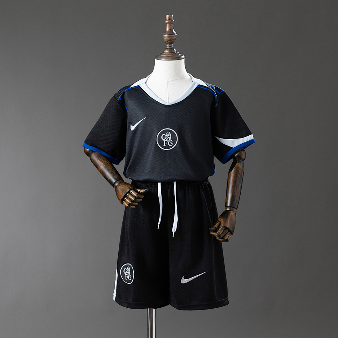 Chelsea 25/26 Third Away Kids Size: 16-28 11