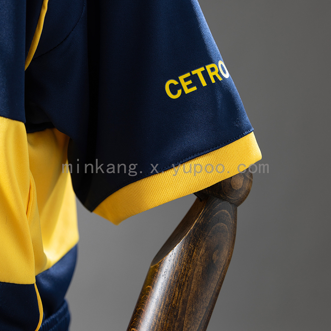 Boca Juniors 25/26 Home Kids Size: 16-28 4