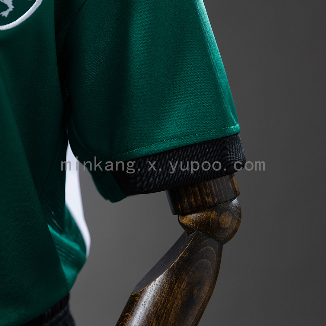 Sporting Lisbon Special Edition Kids Size: 16-28 4