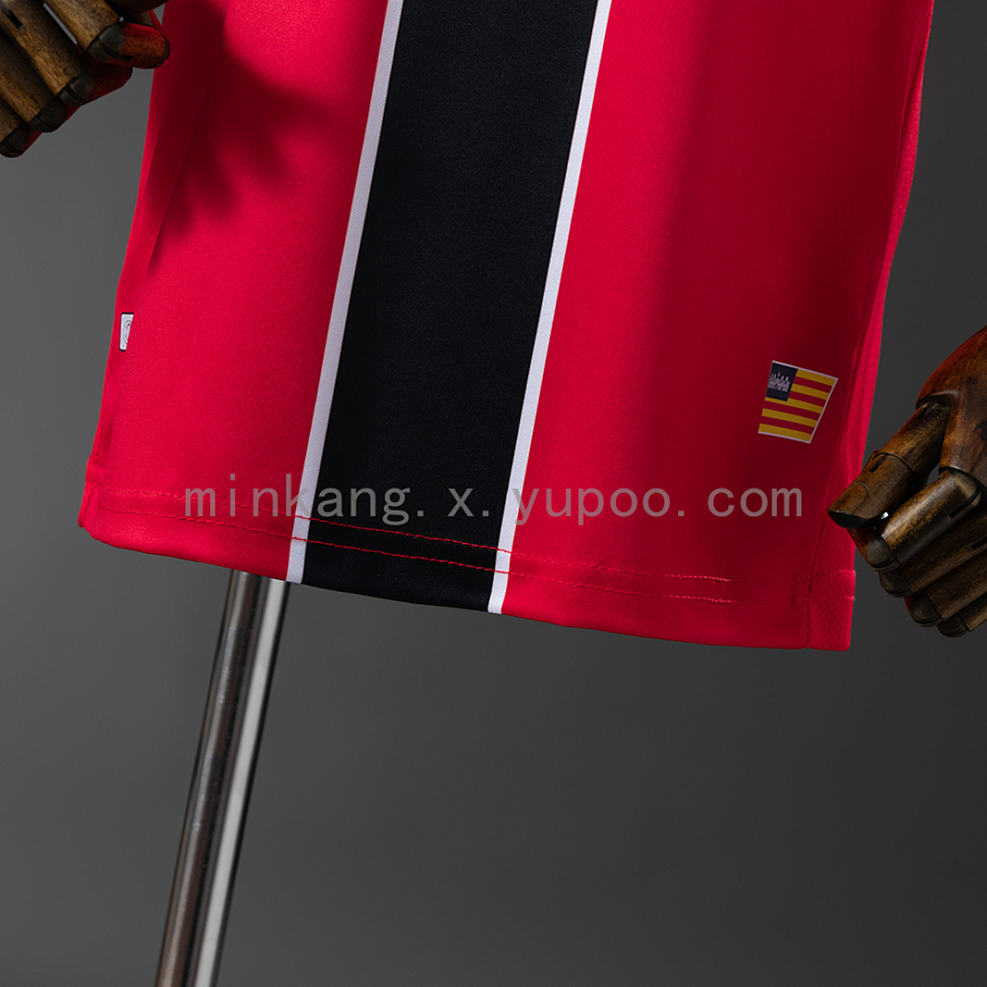 Mallorca 25/26 Home Kids Size: 16-28 11