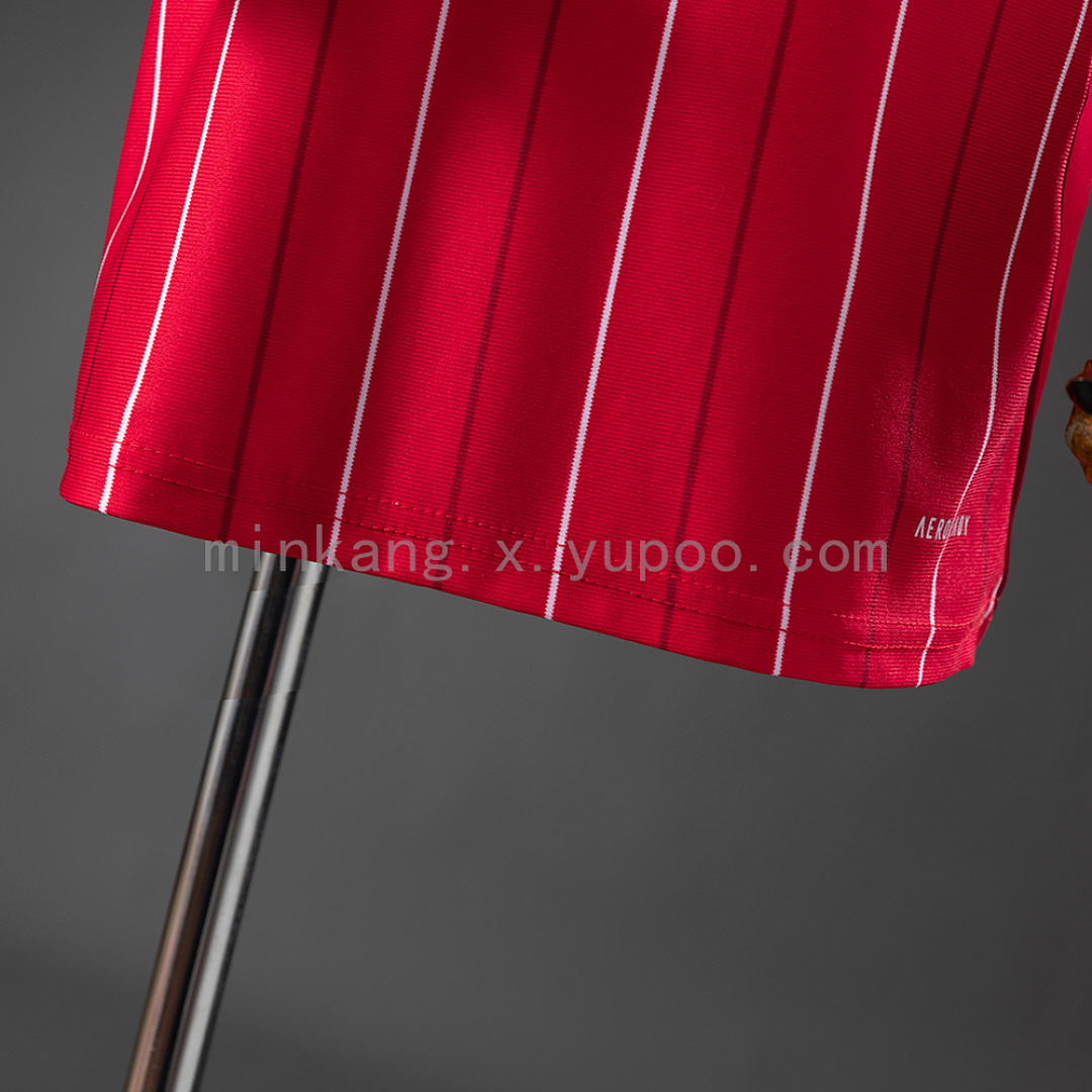 Nottingham Forest 25/26 Home Kids Jersey Size: 16-28 2