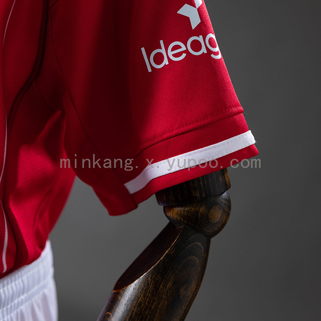 Nottingham Forest 25/26 Home Kids Jersey Size: 16-28 5
