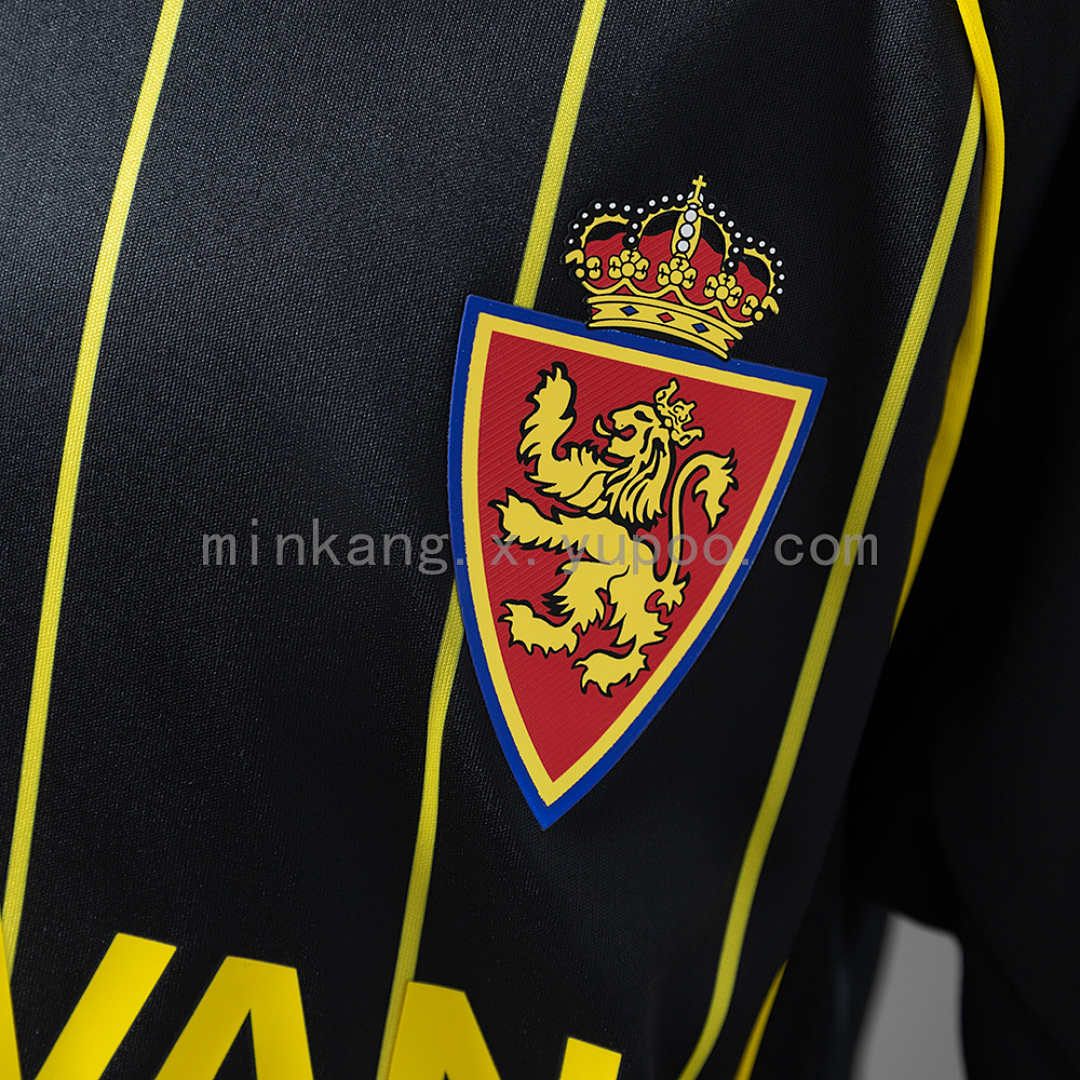 Zaragoza 25/26 Away Kids Kit Jersey SIZE 16-28 8