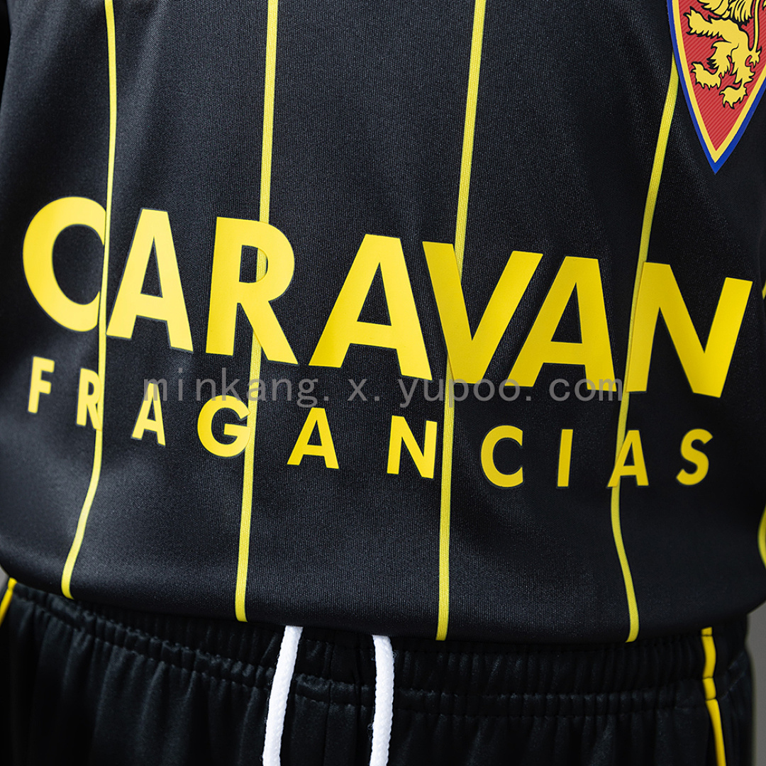 Zaragoza 25/26 Away Kids Kit Jersey SIZE 16-28 9