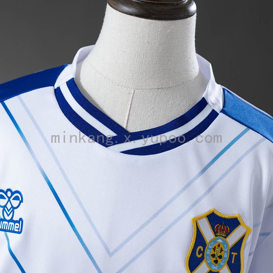 Tenerife 25/26 Home Kids Kit Jersey Size 16-28 10