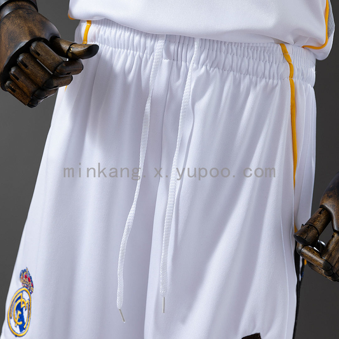 Real Madrid 25/26 Home kids kit Jersey SZIE 16-28 6