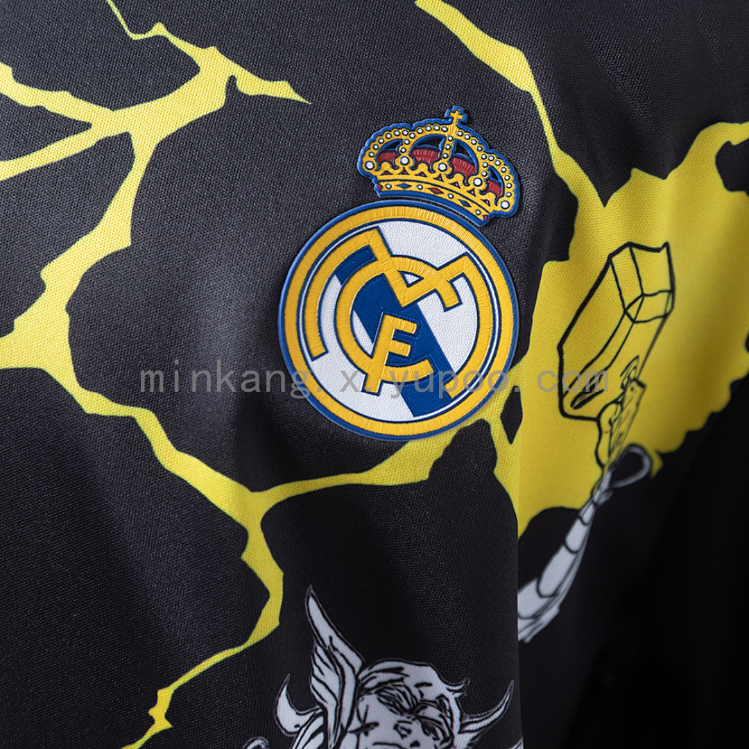 Real Madrid 25/26 Avengers - Pre-Match(Black) Kids Kit Jersey SIZE 16-28 9