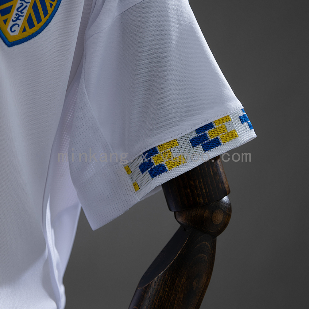 Leeds United 25/26 Home Kids Kit Jersey Size 16-28 6