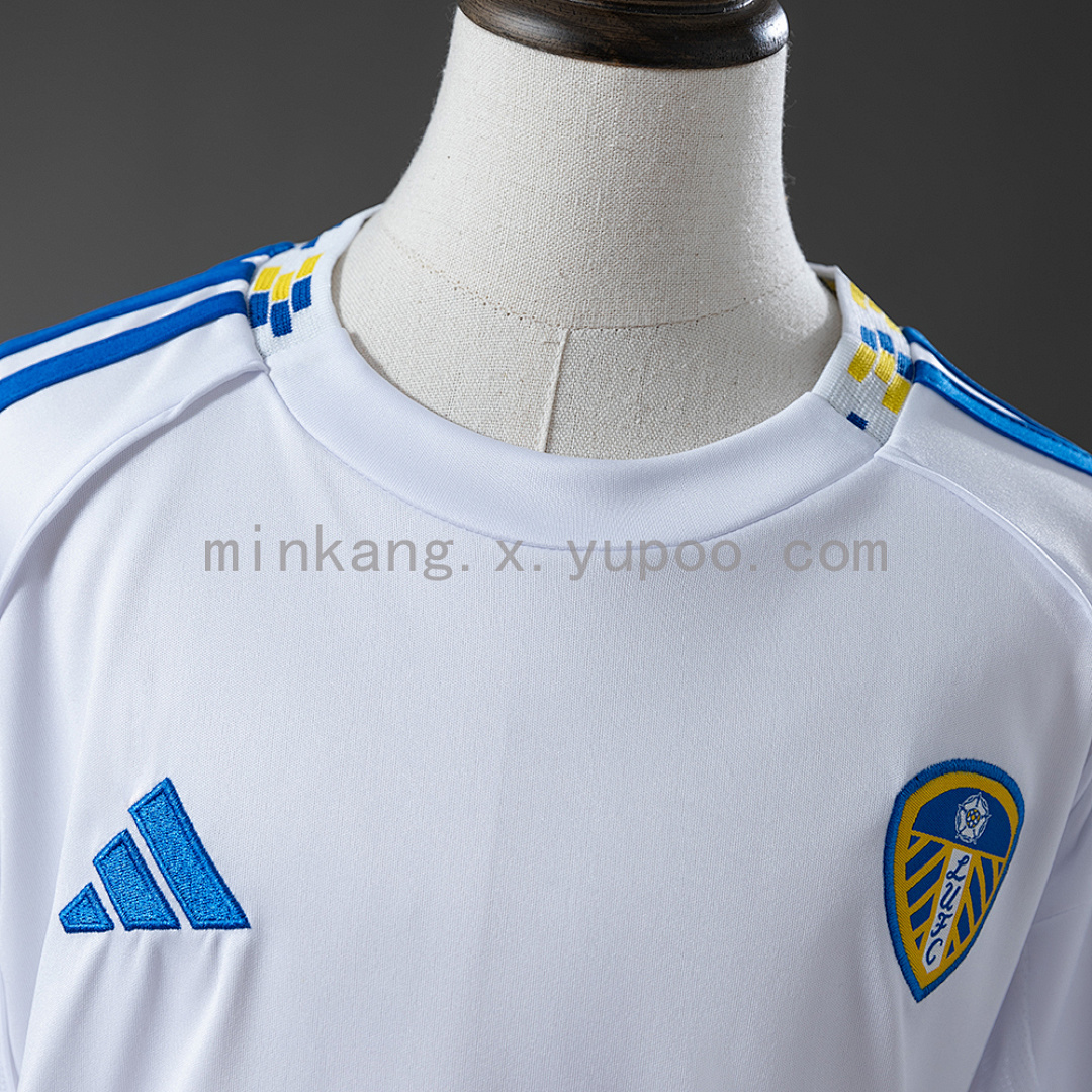 Leeds United 25/26 Home Kids Kit Jersey Size 16-28 9