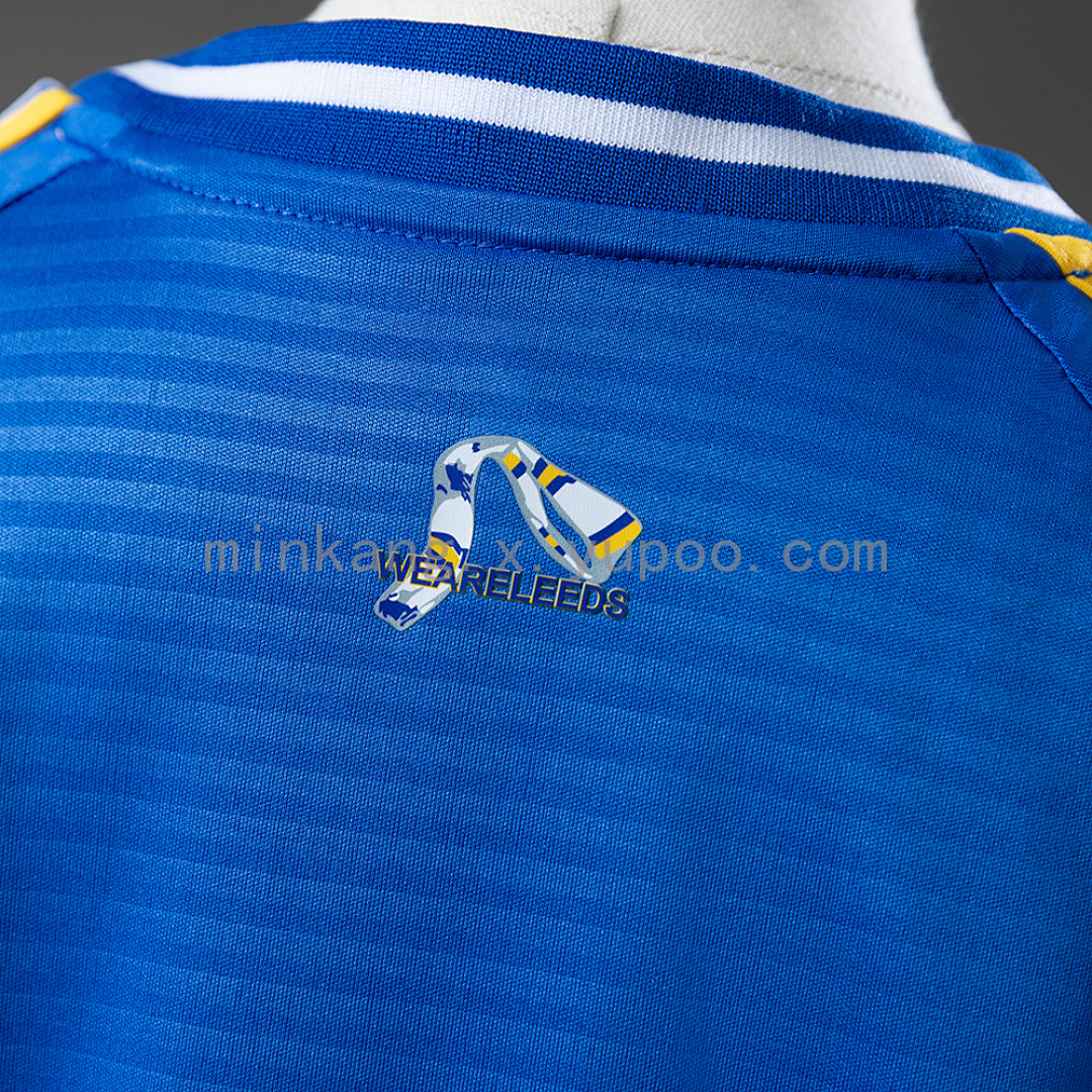 Leeds United 25/26 Away Kids kit Jersey SIZE 16-28 4