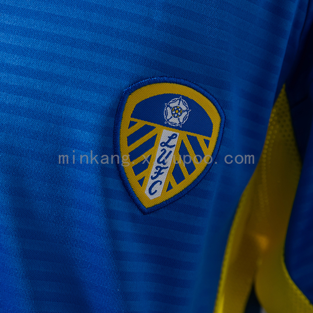 Leeds United 25/26 Away Kids kit Jersey SIZE 16-28 9
