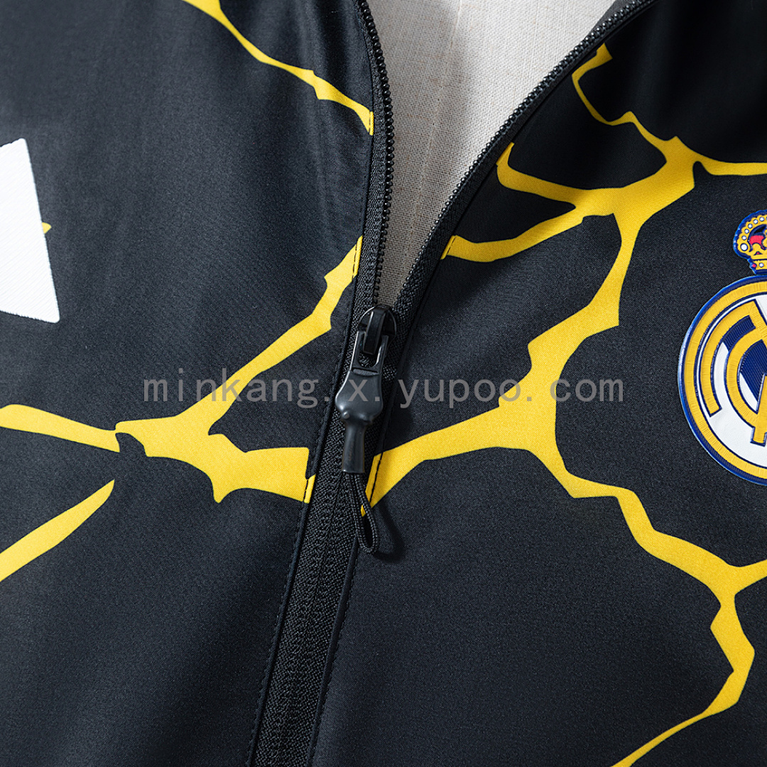 Real Madrid 25/26 Avengers - Pre-Match (Black) Windbreaker S-3XL 7