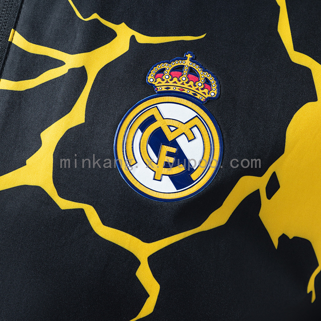 Real Madrid 25/26 Avengers - Pre-Match (Black) Windbreaker S-3XL 9