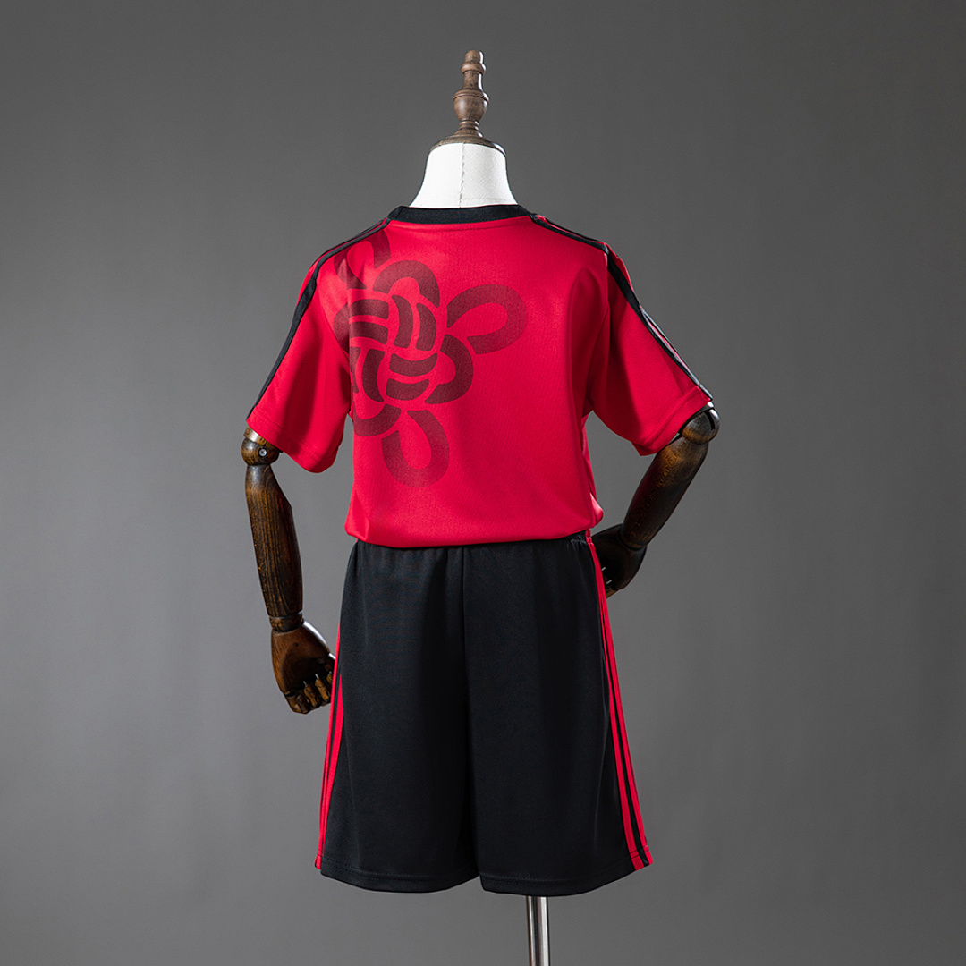 M-U 25/26 Cultural Story - Red Kids Kit Jersey SIZE 16-28 2