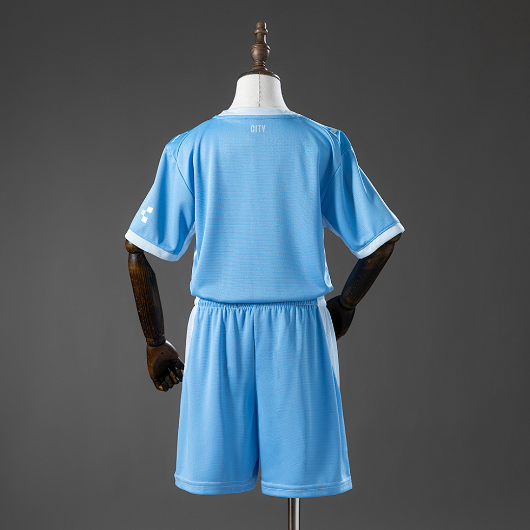 Manchester City 26/27 Home Kids Kit Size 16-28 3