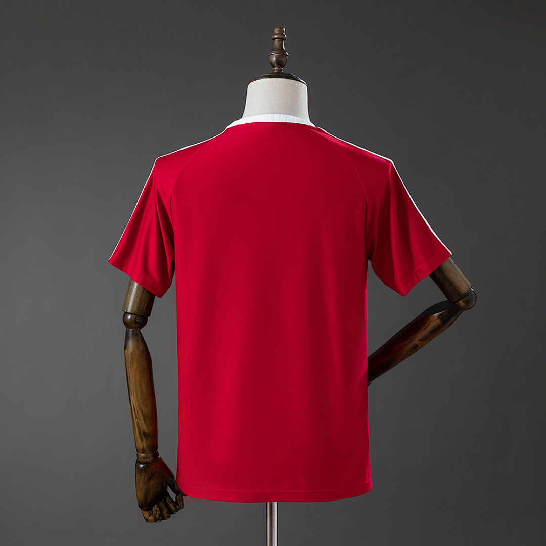 M-U Terrace Icons T-Shirt Red S-XXL 3