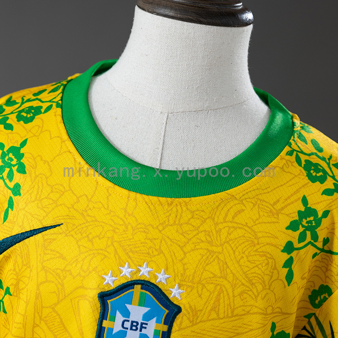 Brazil 26/27 Special Edition Kids Kit Jersey SIZE 16-28 9