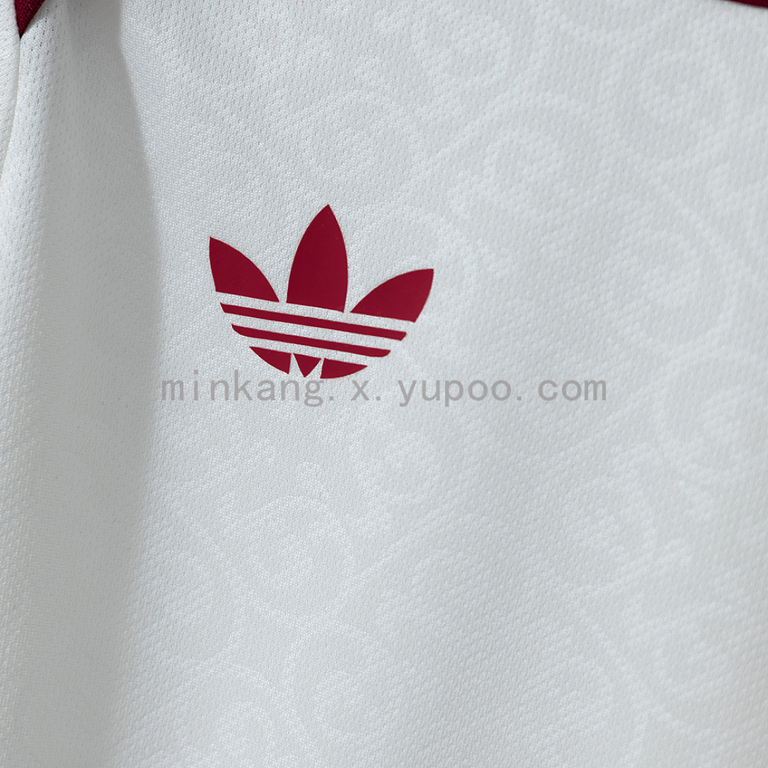 Spain 26/27 Baby Away Jersey size 9/12 7