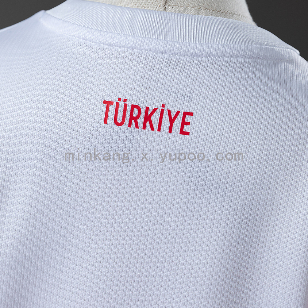 Turkey 2026 Home Kids Kit Jersey Size 16-28 4