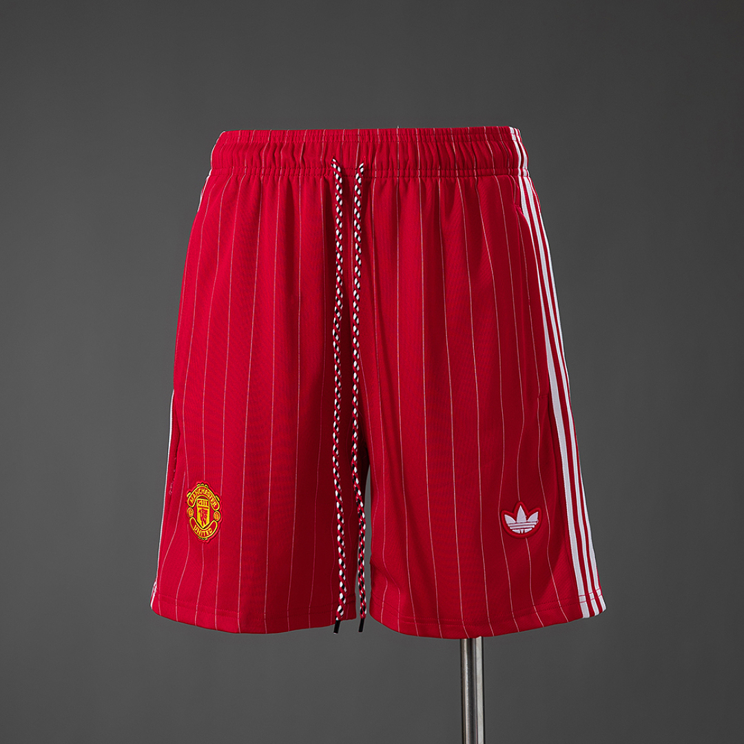 M-U Terrace Icons Shorts Red S-XXL 3