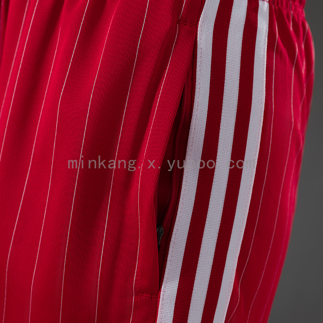 M-U Terrace Icons Shorts Red S-XXL 4