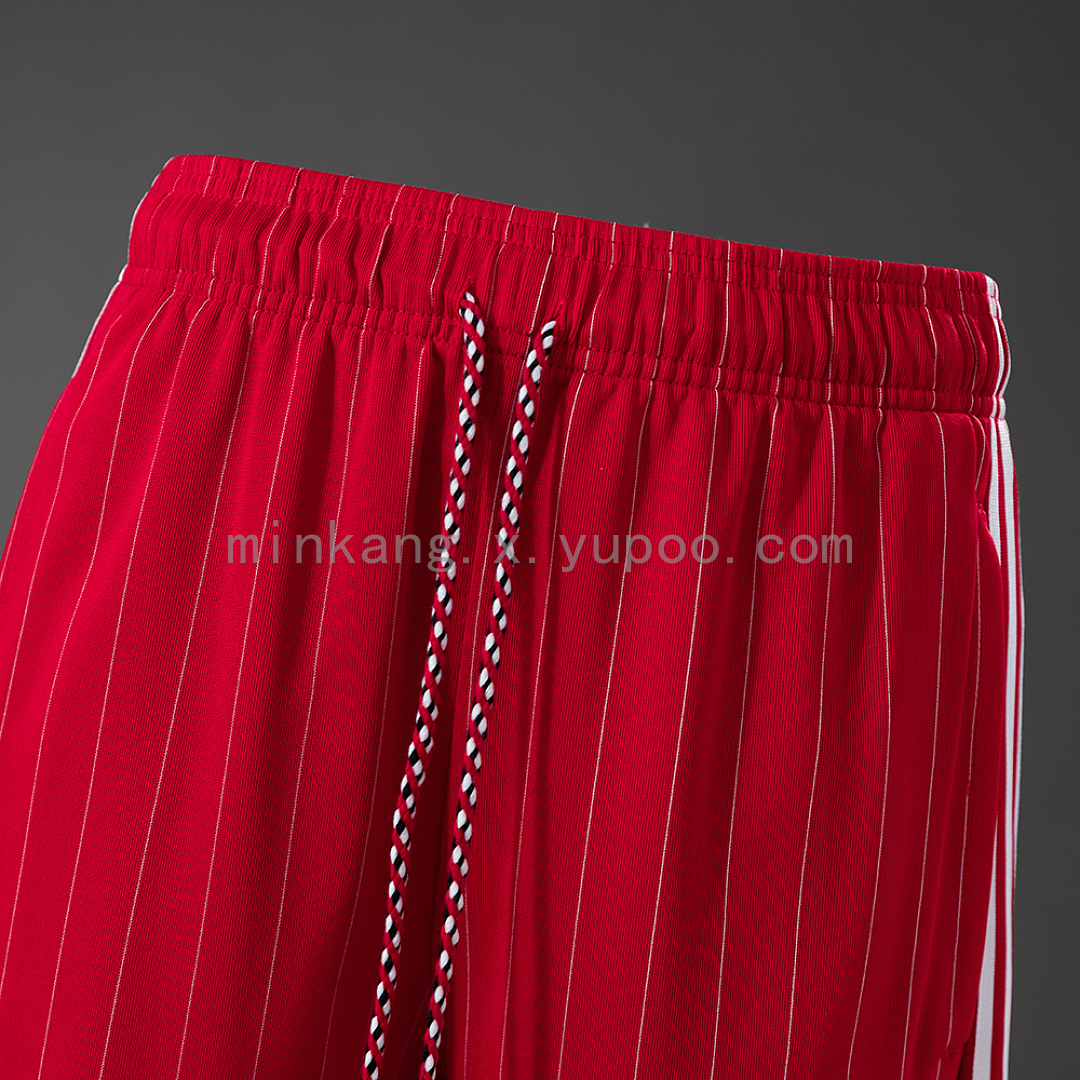 M-U Terrace Icons Shorts Red S-XXL 7