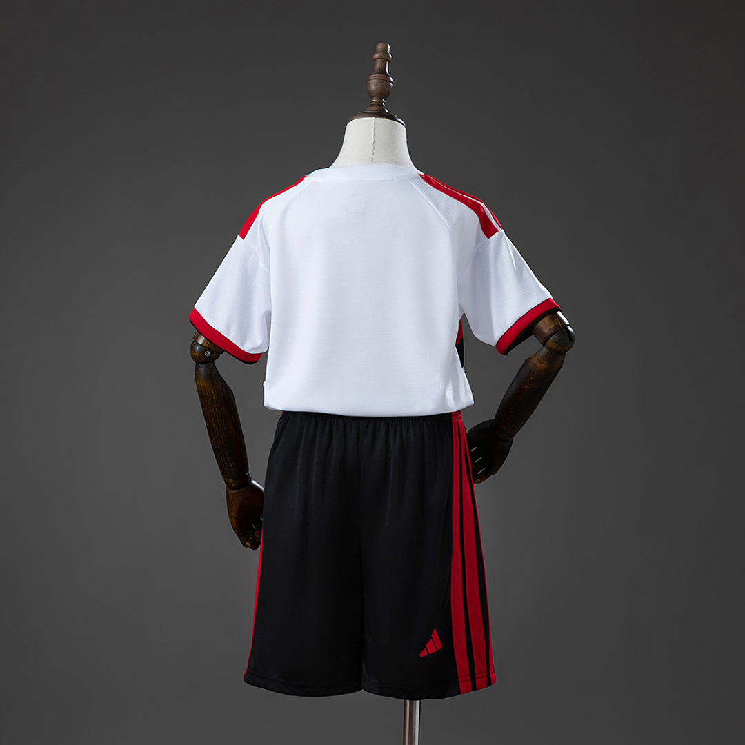 Flamengo 26/27 Away Kids Kit Jersey Size 16-28 2