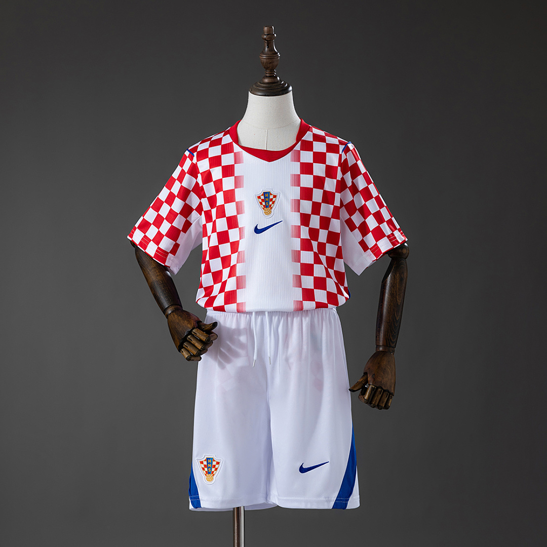 Croatia 2026 Home Kids Kit Jersey Size 16-28 3