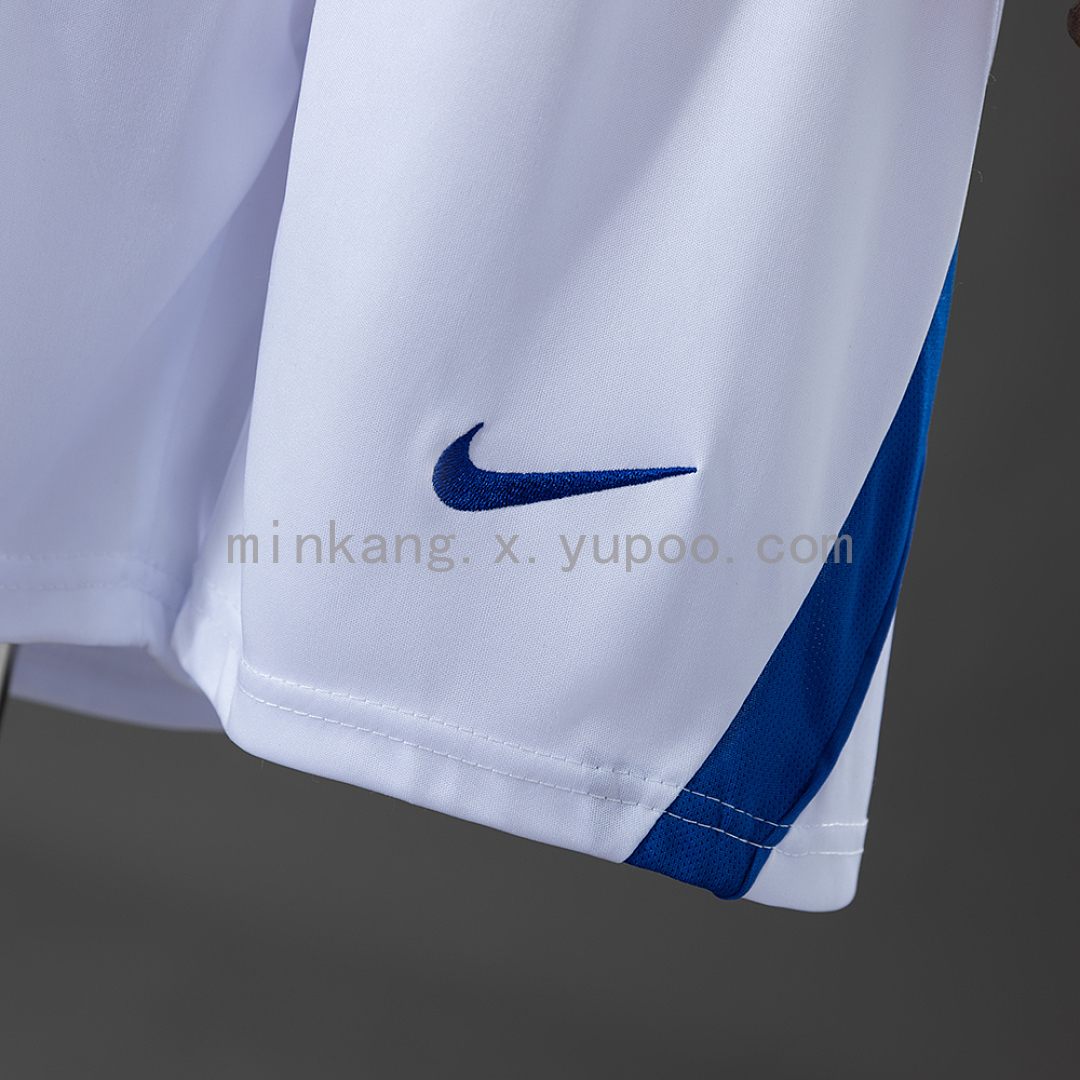 Croatia 2026 Home Kids Kit Jersey Size 16-28 4