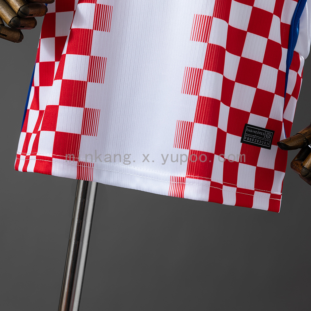 Croatia 2026 Home Kids Kit Jersey Size 16-28 10