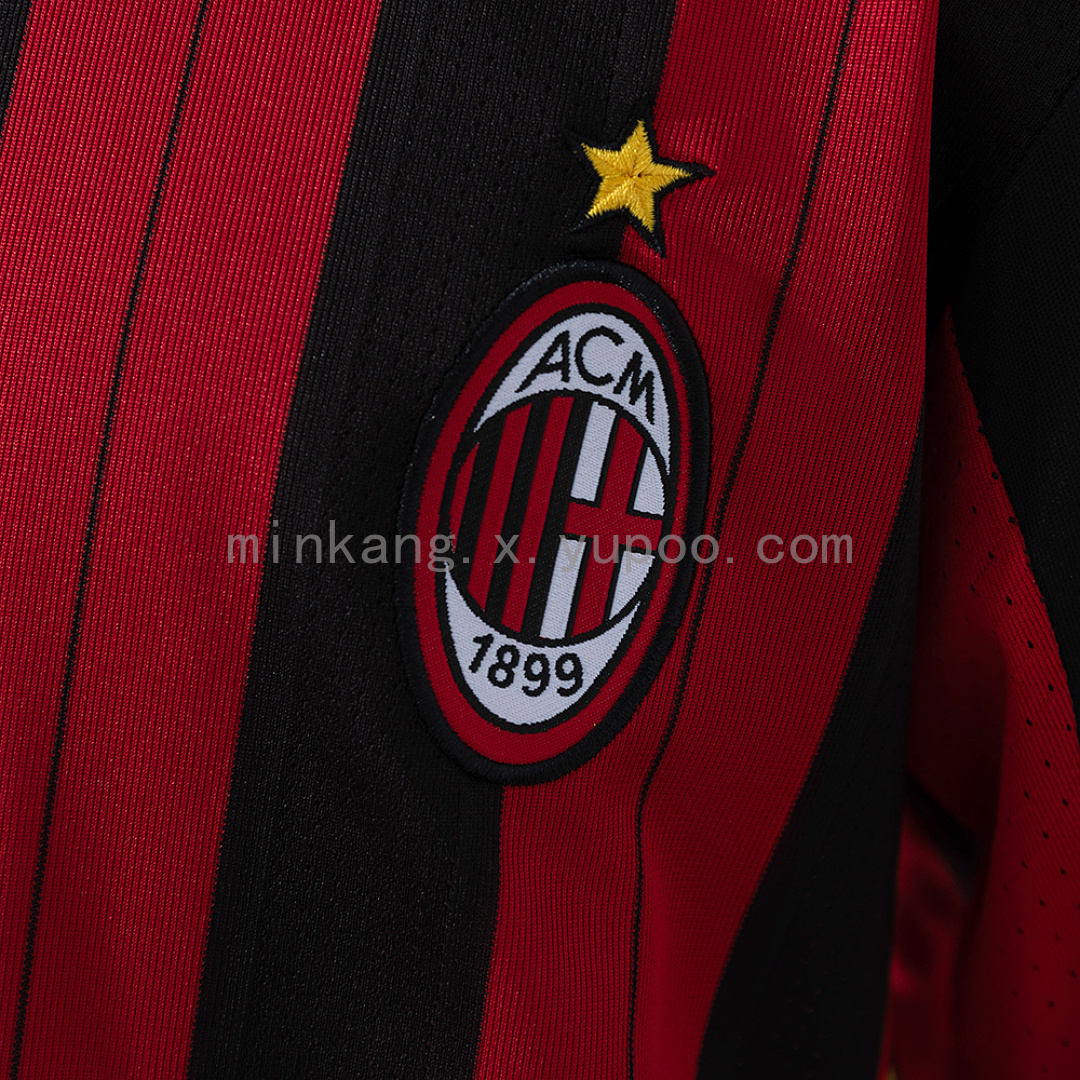 AC Milan 13/14 Home Retro Kids Kit Jersey Size 16-28 8