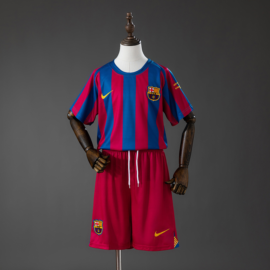 Barcelona 05/06 Home (UEFA Champions League) Retro Kids Kit Jersey SIZE 16-28 3