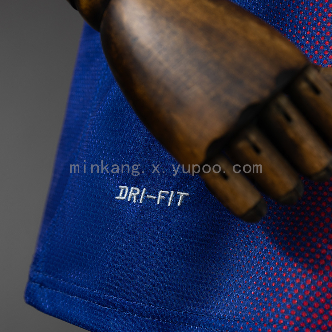 Barcelona 12/13 Home Retro Kids Kit Jersey Size 16-28 11