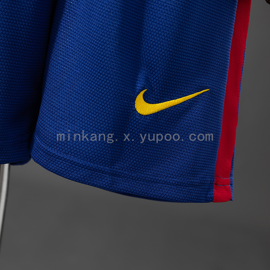 Barcelona 12/13 Home Retro Kids Kit Jersey Size 16-28 4