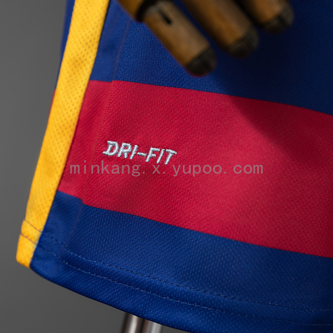 Barcelona 15/16 Home Retro Kids Kit Jersey Size 16-28 11