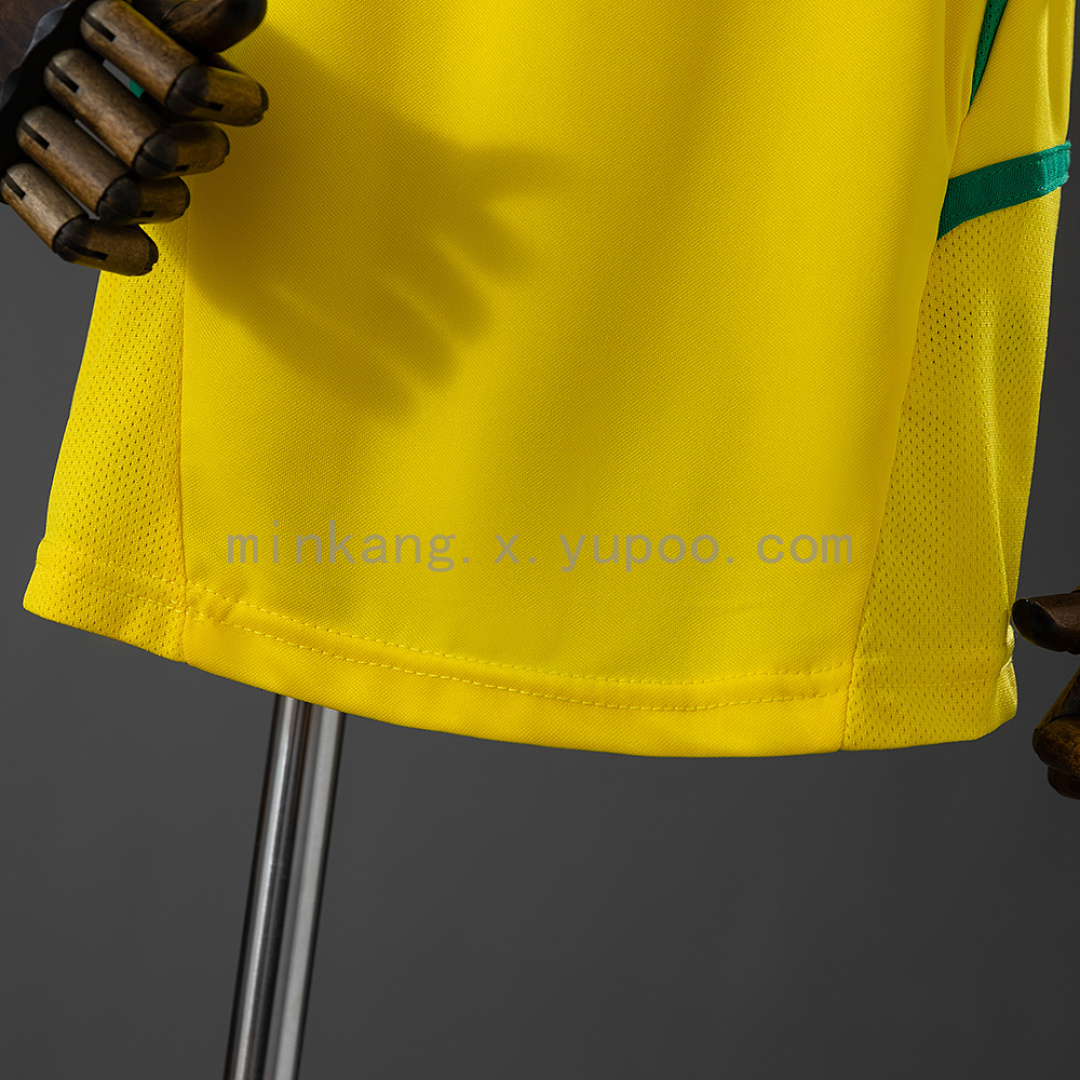 Brazil 2002 Home Retro Kids Kit Jersey SIZE 16-28 10