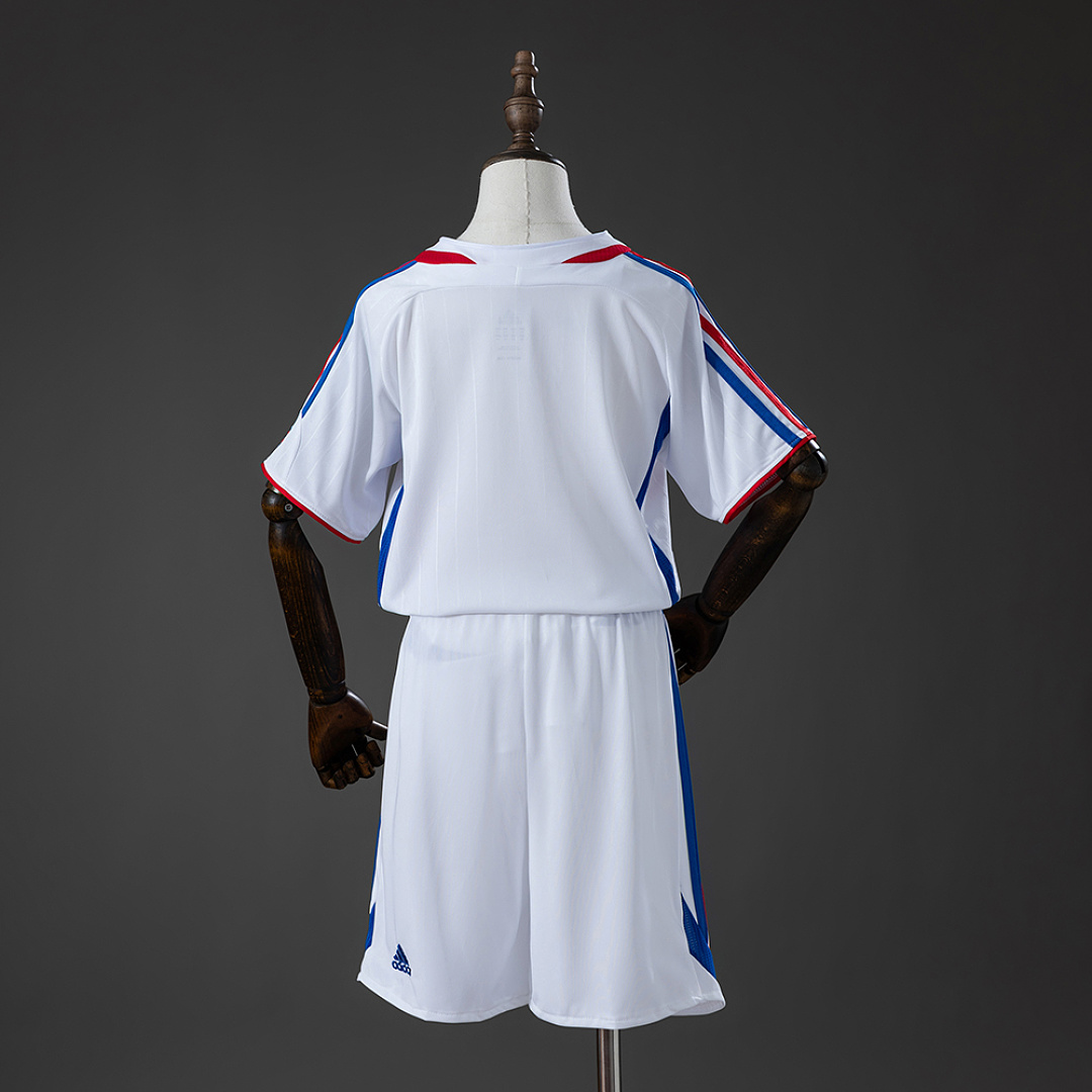 France 2006 Home Retro Kids Kit Jersey SIZE 16-28 2