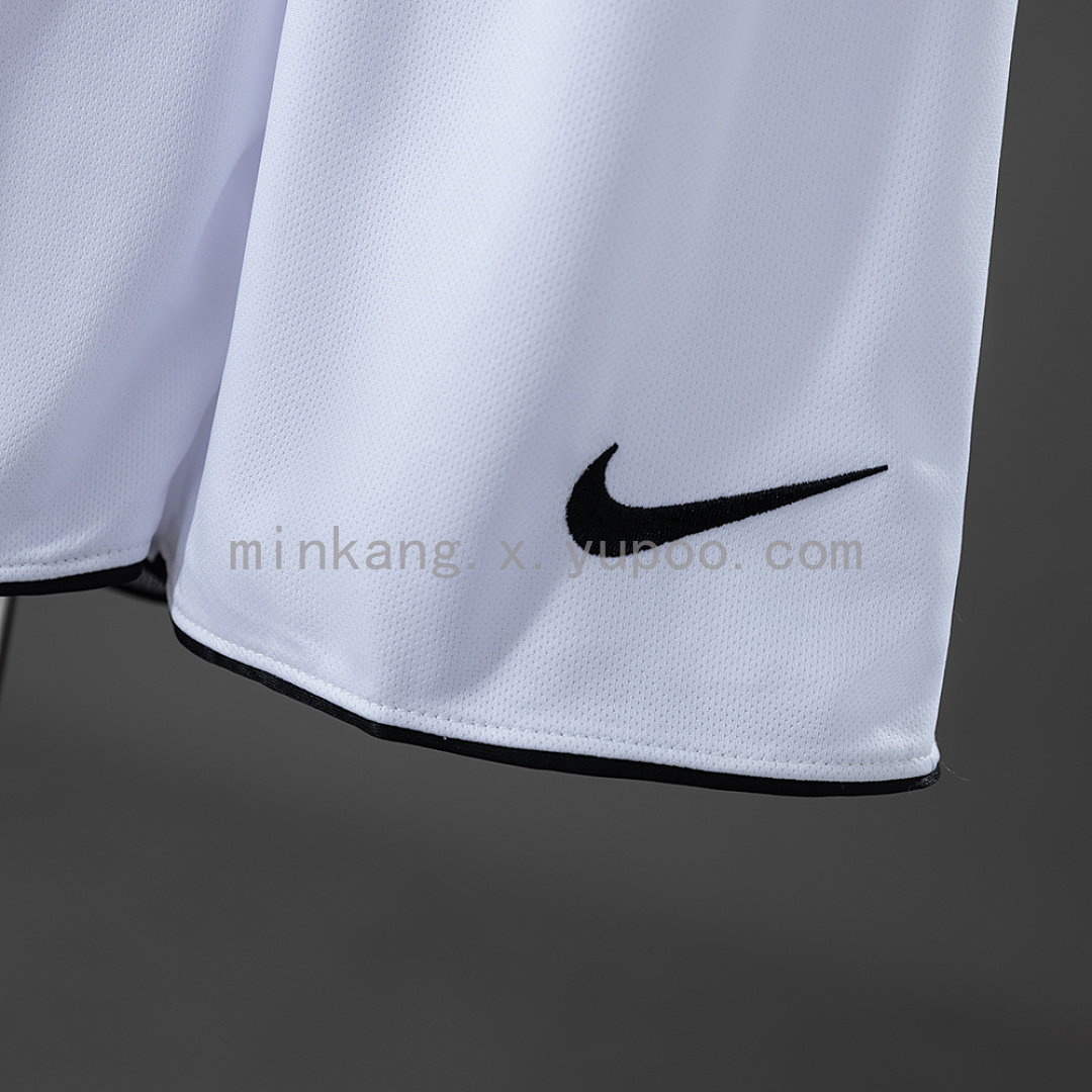 M-U 07/08 Home Retro Kids Kit Jersey Size 16-28 4
