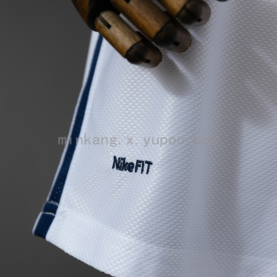 M-U 0809 Away (League Edition) Retro Kids Kit Jersey Size 16-2- 11