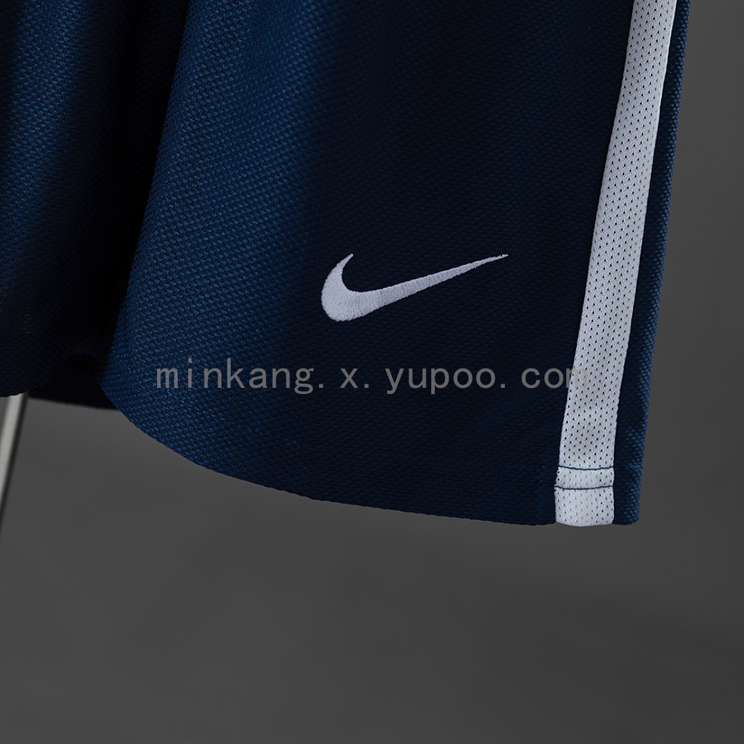 M-U 08/09 Away (UEFA Champions League) Retro Kids Kit Jersey SIZE 16-28 4