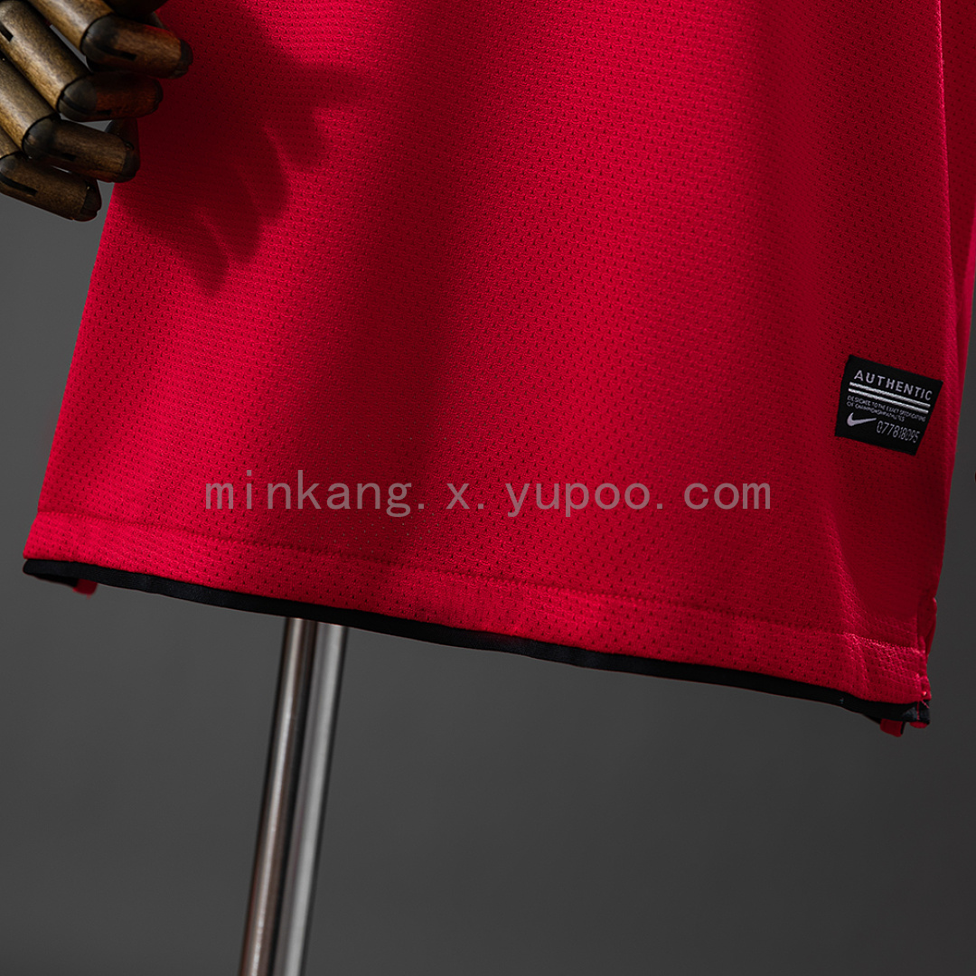M-U 10/11 Home Retro Kids Kit Jersey SIZE 16-28 14
