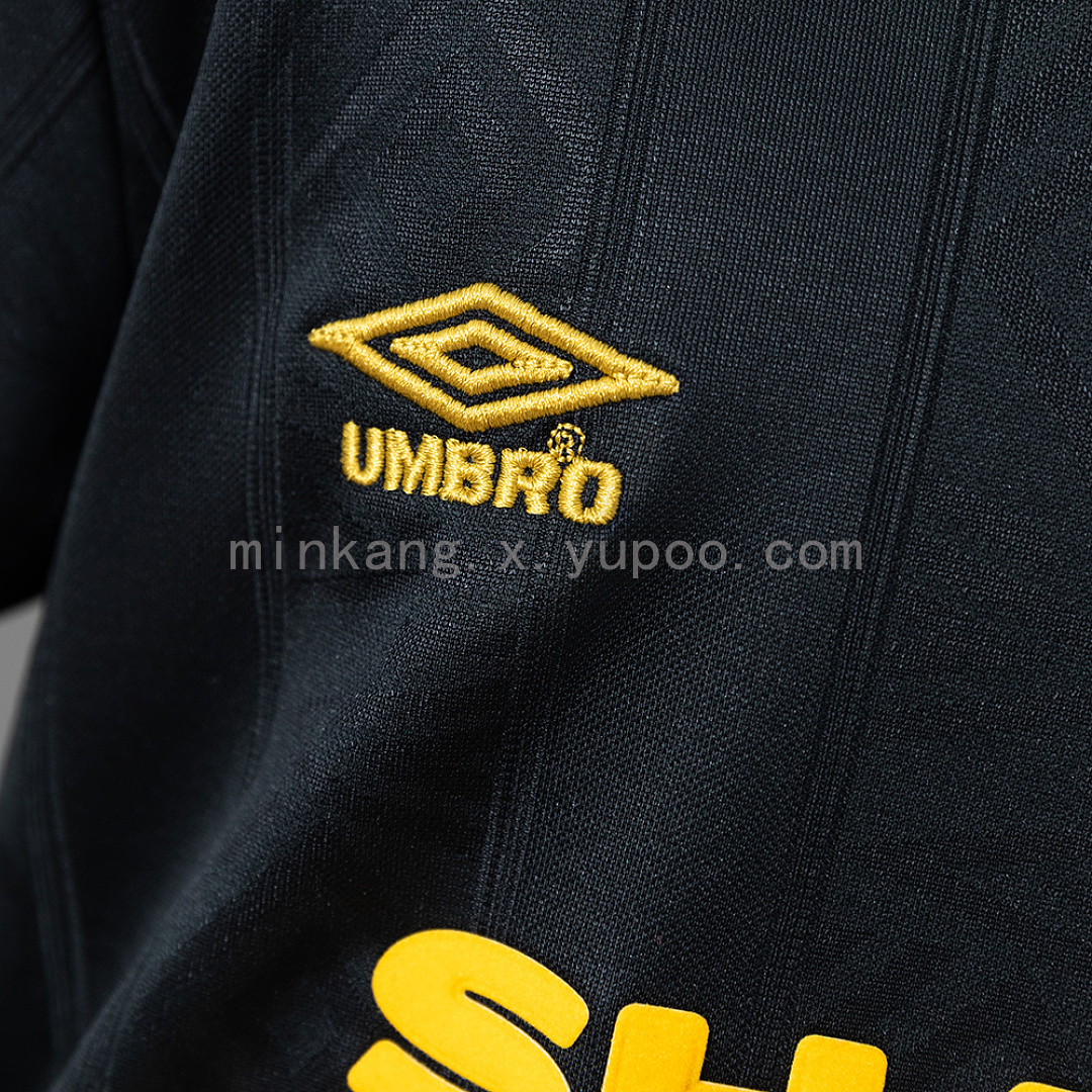 M-U 93/94 Away Retro Kids Kit Jersey Size 16-28 7
