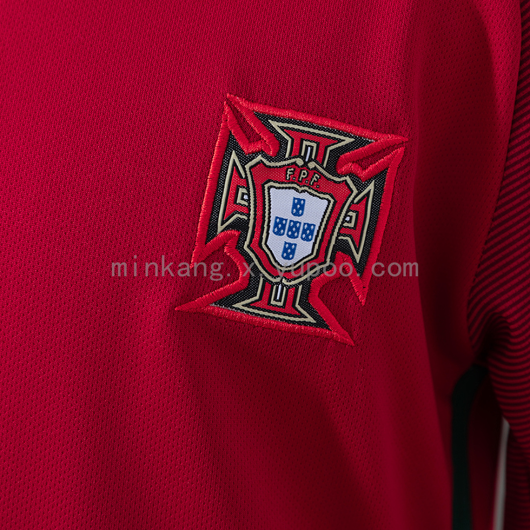Portugal 16/17 Home Retro Kids Kit Jersey Size 16-28 8